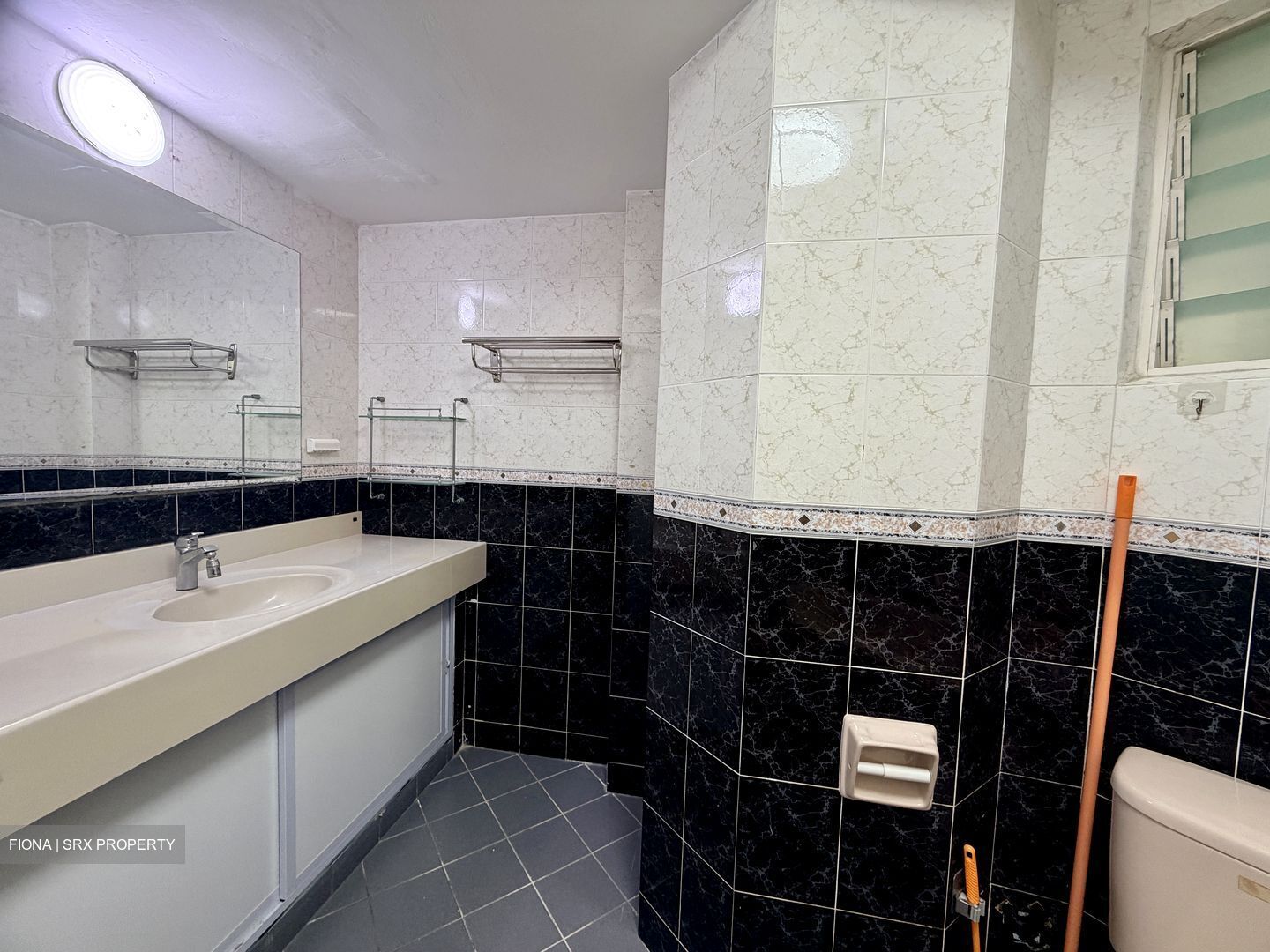 Melville Park (D18), Condominium #622671991